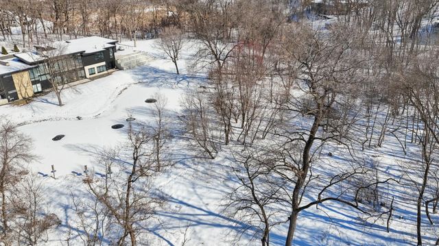 445 Bovey Road, Wayzata, MN 55391