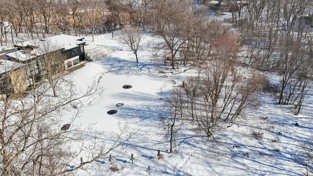 445 Bovey Road, Wayzata, MN 55391