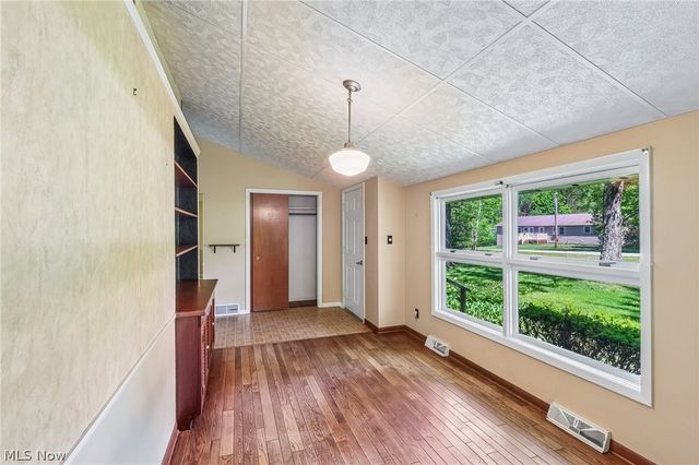 9087 Ranch Drive, Chesterland, OH 44026