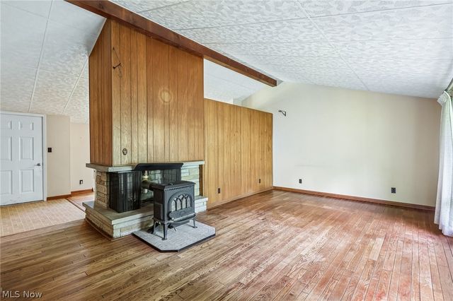 9087 Ranch Drive, Chesterland, OH 44026