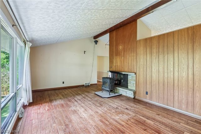 9087 Ranch Drive, Chesterland, OH 44026