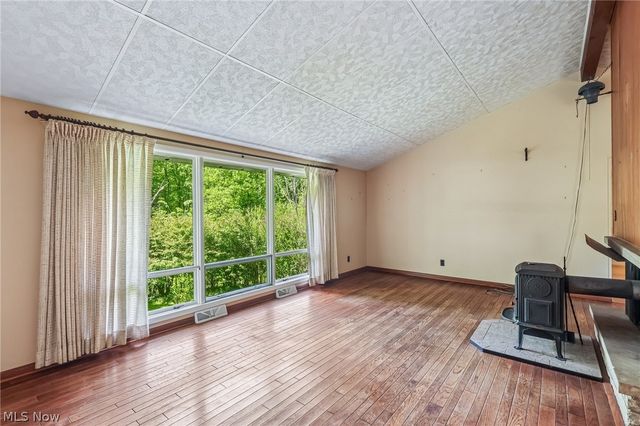 9087 Ranch Drive, Chesterland, OH 44026