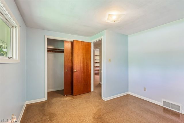 9087 Ranch Drive, Chesterland, OH 44026