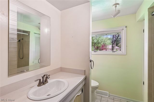9087 Ranch Drive, Chesterland, OH 44026