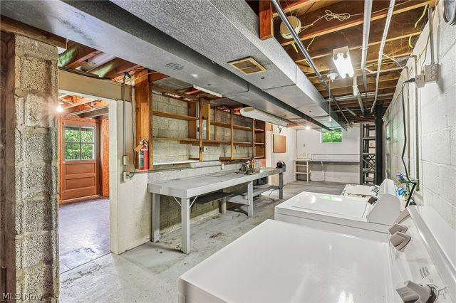 9087 Ranch Drive, Chesterland, OH 44026