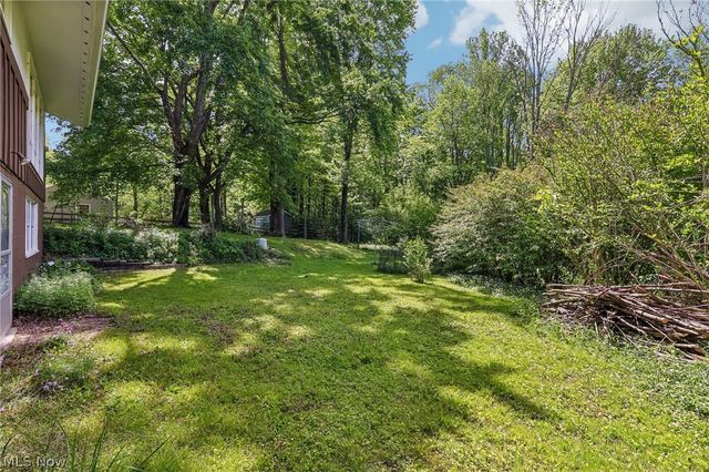 9087 Ranch Drive, Chesterland, OH 44026