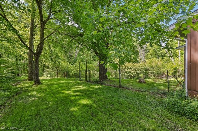 9087 Ranch Drive, Chesterland, OH 44026