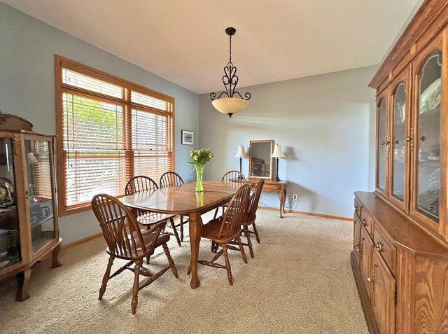 2996 Fairway Drive, Chaska, MN 55318