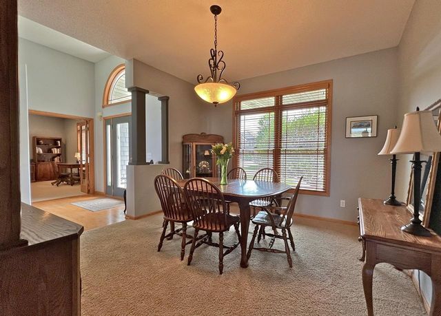 2996 Fairway Drive, Chaska, MN 55318