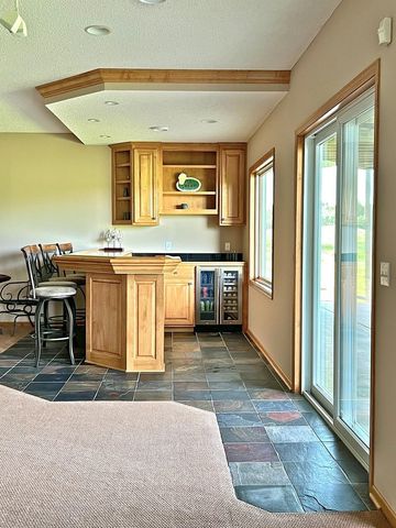 2996 Fairway Drive, Chaska, MN 55318