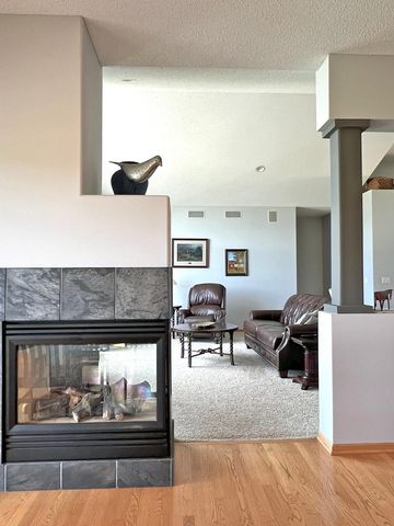 2996 Fairway Drive, Chaska, MN 55318
