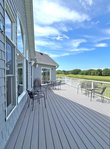 2996 Fairway Drive, Chaska, MN 55318
