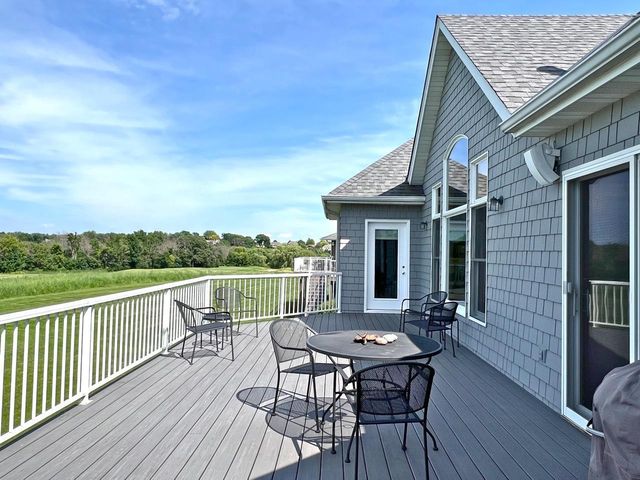 2996 Fairway Drive, Chaska, MN 55318