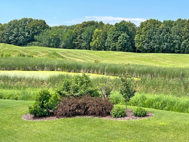 2996 Fairway Drive, Chaska, MN 55318