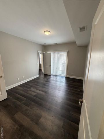 39168 Hayes Road, Clinton Charter Township, MI 48038