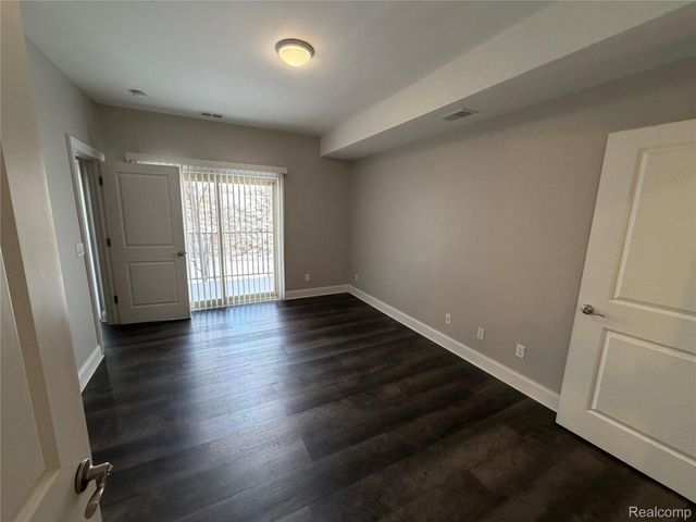 39168 Hayes Road, Clinton Charter Township, MI 48038