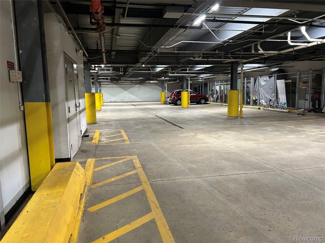 39168 Hayes Road, Clinton Charter Township, MI 48038