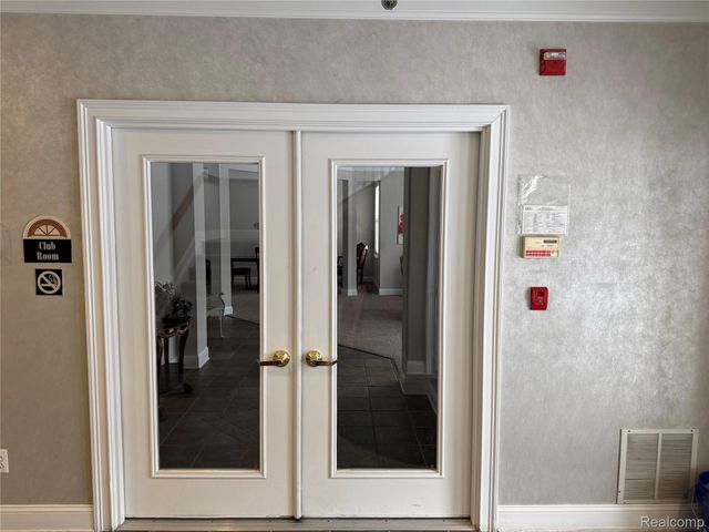 39168 Hayes Road, Clinton Charter Township, MI 48038