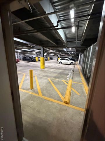 39168 Hayes Road, Clinton Charter Township, MI 48038