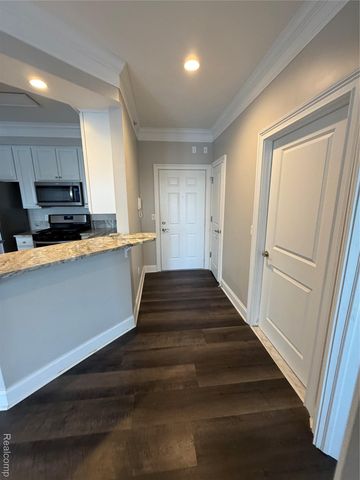 39168 Hayes Road, Clinton Charter Township, MI 48038