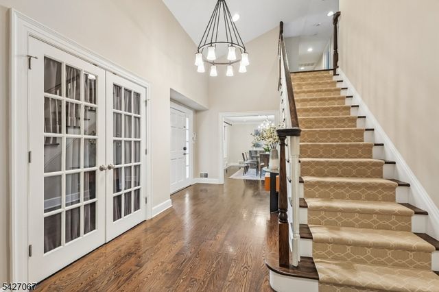 45 Joanna Way, Millburn Twp., NJ 07078