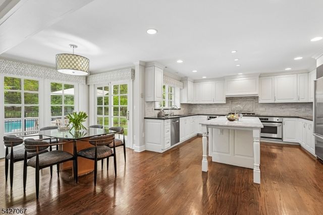 45 Joanna Way, Millburn Twp., NJ 07078