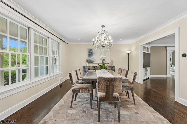 45 Joanna Way, Millburn Twp., NJ 07078