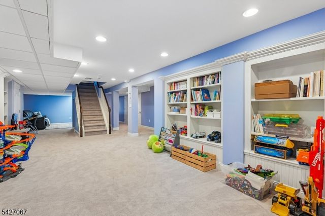 45 Joanna Way, Millburn Twp., NJ 07078