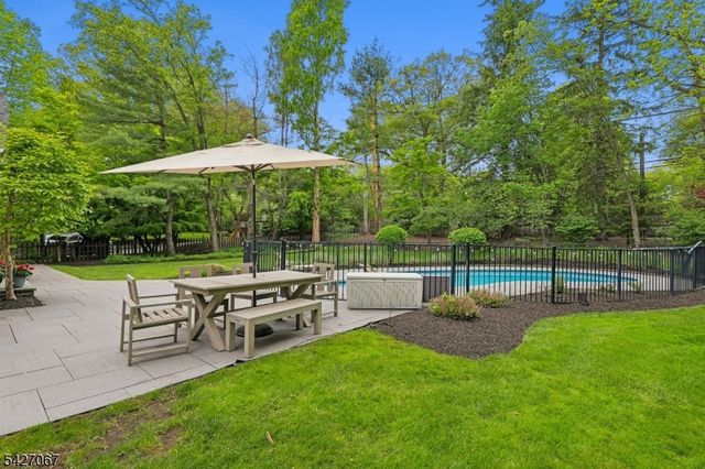 45 Joanna Way, Millburn Twp., NJ 07078