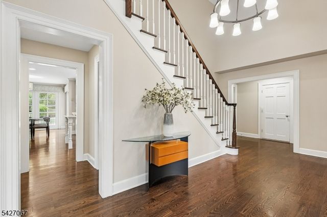 45 Joanna Way, Millburn Twp., NJ 07078