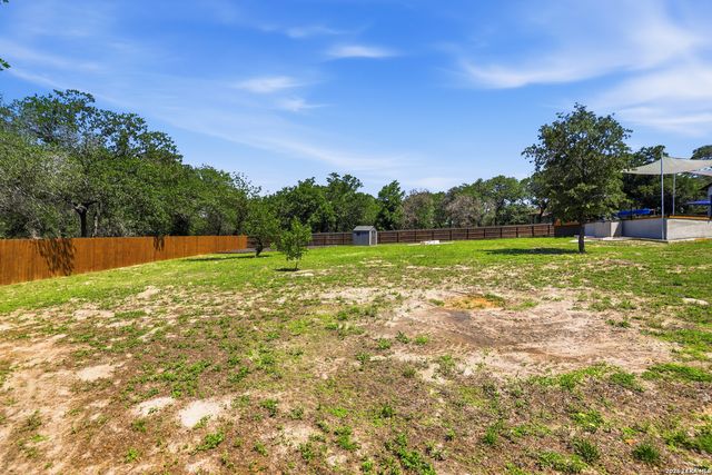 117 Chisum, La Vernia, TX 78121