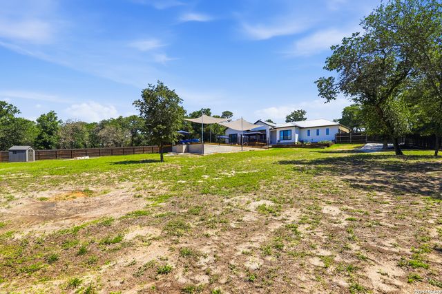 117 Chisum, La Vernia, TX 78121