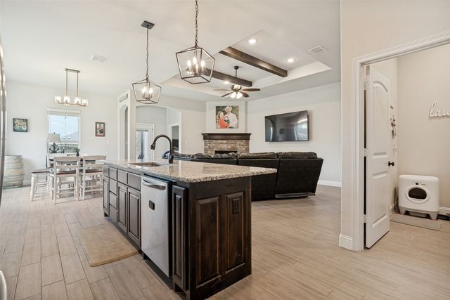 2108 Hill Crest Court, Weatherford, TX 76086