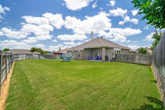 2108 Hill Crest Court, Weatherford, TX 76086