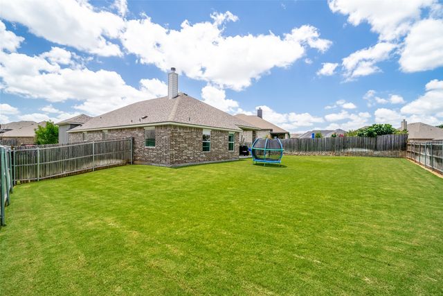 2108 Hill Crest Court, Weatherford, TX 76086