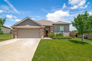 2108 Hill Crest Court, Weatherford, TX 76086