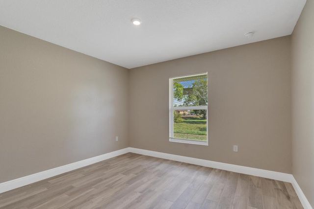 1405 Avenue G Apt A, Fort Pierce, FL 34950