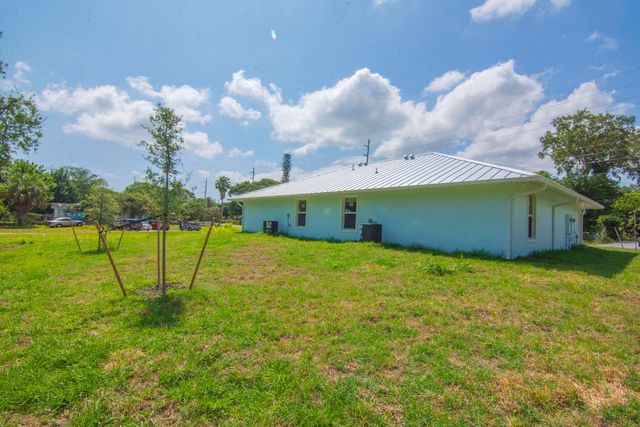 1405 Avenue G Apt A, Fort Pierce, FL 34950