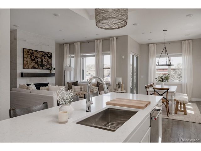 7018 Homeplace St, Castle Rock, CO 80108