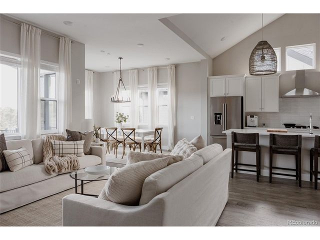 7018 Homeplace St, Castle Rock, CO 80108