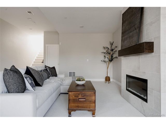 7018 Homeplace St, Castle Rock, CO 80108