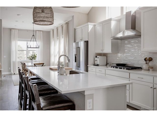 7018 Homeplace St, Castle Rock, CO 80108