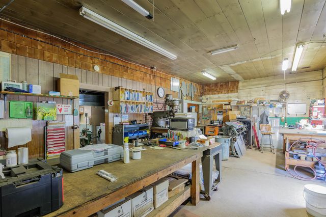 33 Haverhill Road, East Kingston, NH 03827