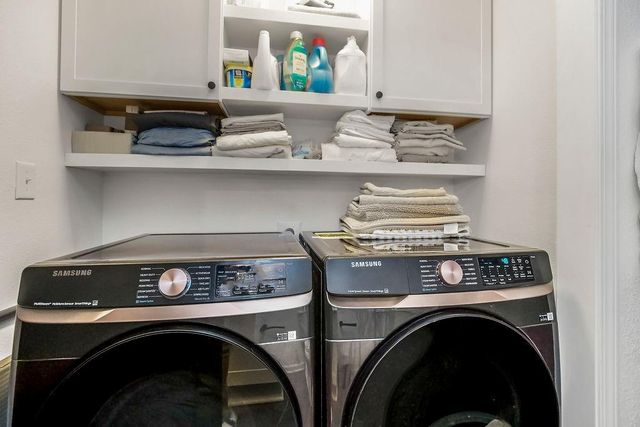 5932 NE Moonstone Drive 3B, Lee's Summit, MO 64064