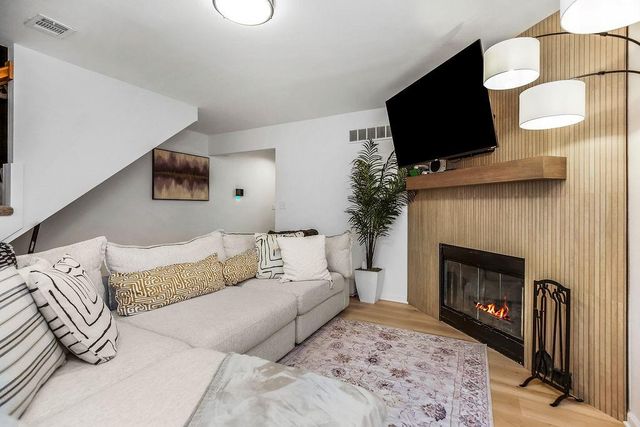 5932 NE Moonstone Drive 3B, Lee's Summit, MO 64064