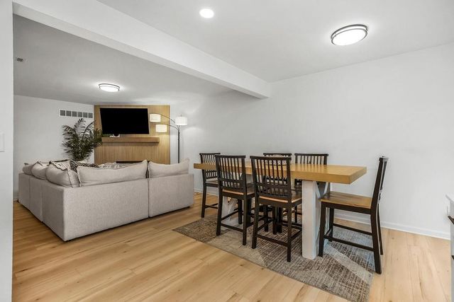 5932 NE Moonstone Drive 3B, Lee's Summit, MO 64064