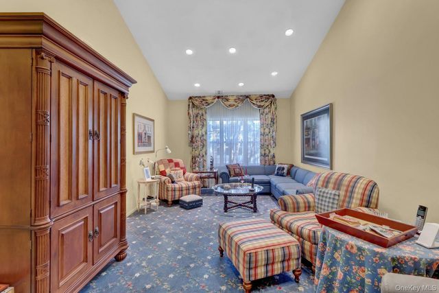 202 Carriage Lane, Plainview, NY 11803