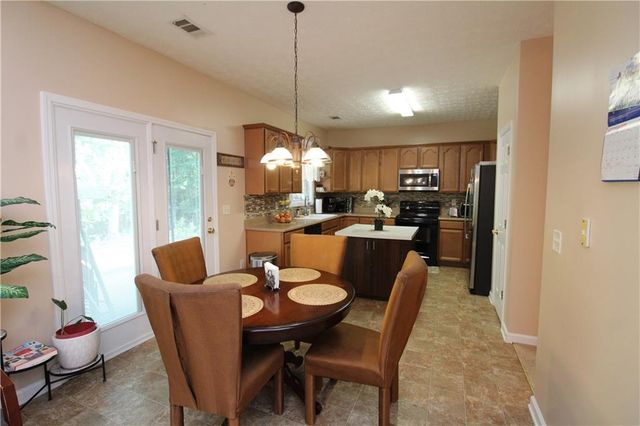 2402 Bancroft Way, Buford, GA 30519