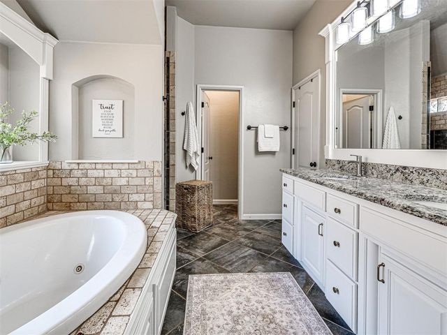 1905 NW 193rd Circle, Edmond, OK 73012