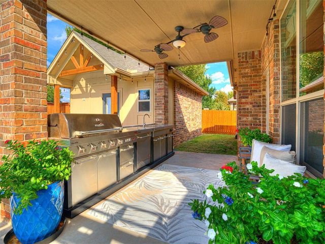1905 NW 193rd Circle, Edmond, OK 73012